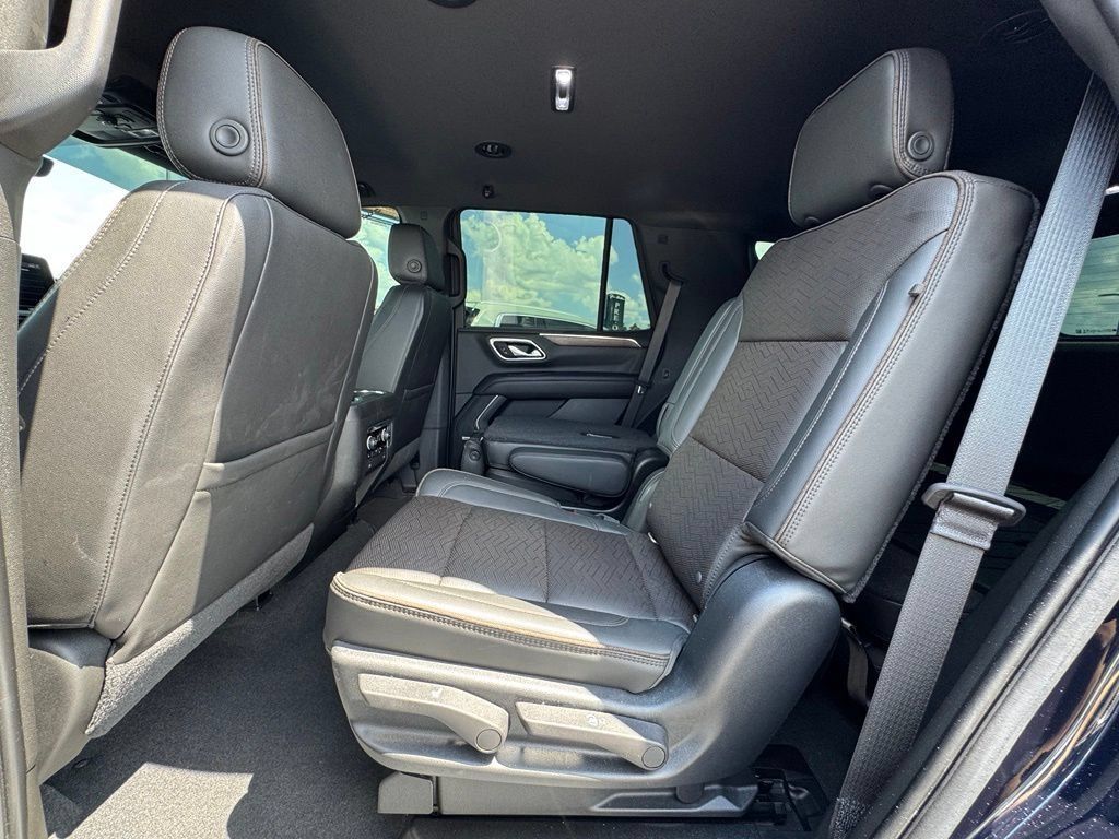 Used 2021 Chevrolet Tahoe High Country AWD/4WD image 36