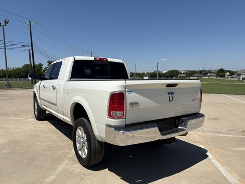 Used 2017 RAM 2500 Longhorn w/ Convenience Group AWD/4WD image 3