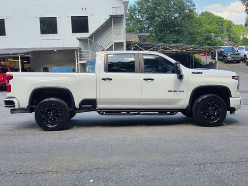 Used 2024 Chevrolet Silverado 3500 LT w/ Z71 Sport Edition AWD/4WD image 8