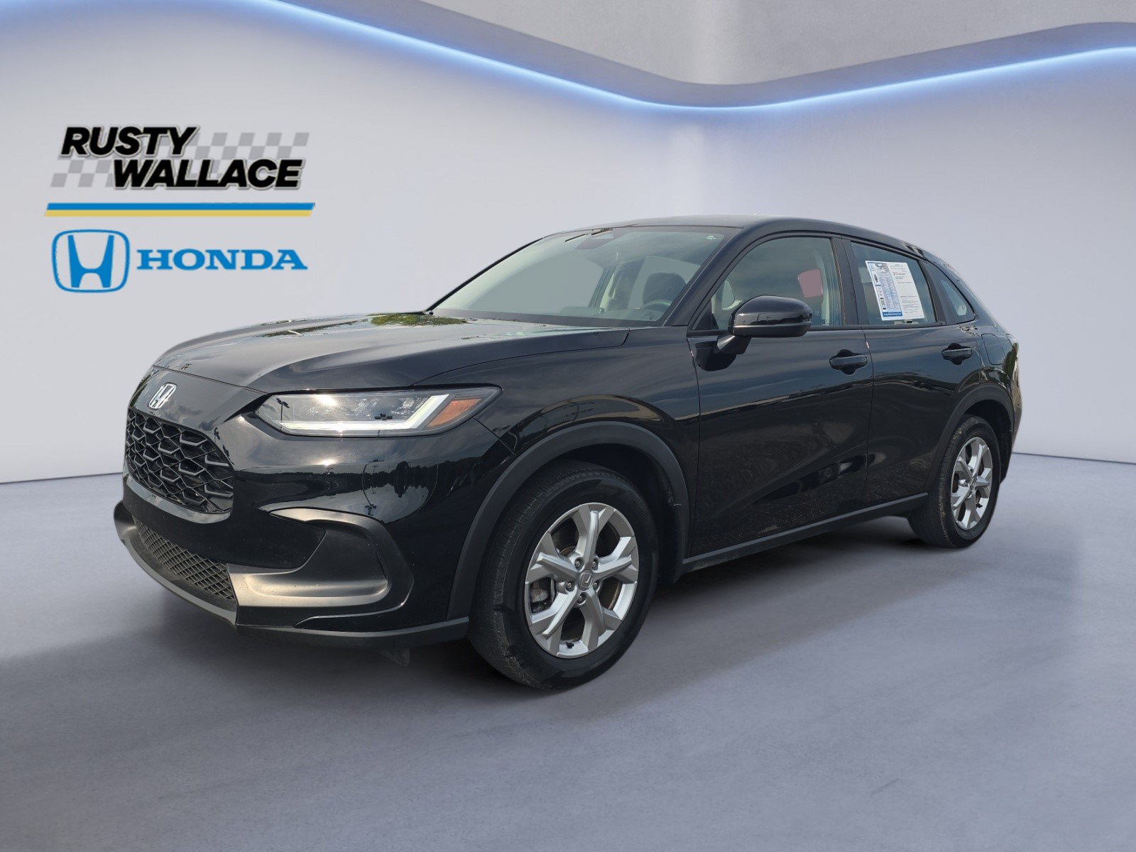 Used 2025 Honda HR-V LX image 1