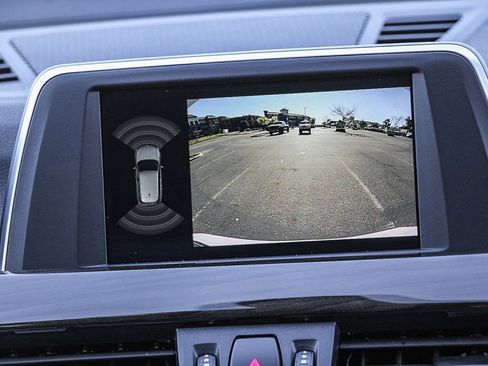 Used 2018 BMW X1 sDrive28i w/ Convenience Package image 14