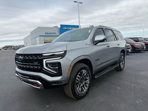 Used 2025 Chevrolet Tahoe Z71 w/ Z71 Off-Road Package image 9