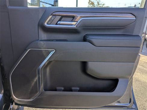 Used 2024 Chevrolet Silverado 2500 LT w/ All Star Edition image 37