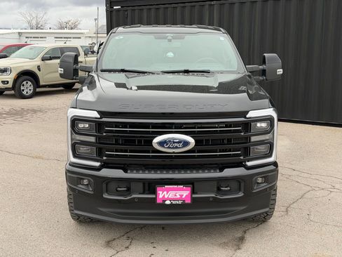 Used 2025 Ford F350 Platinum image 3