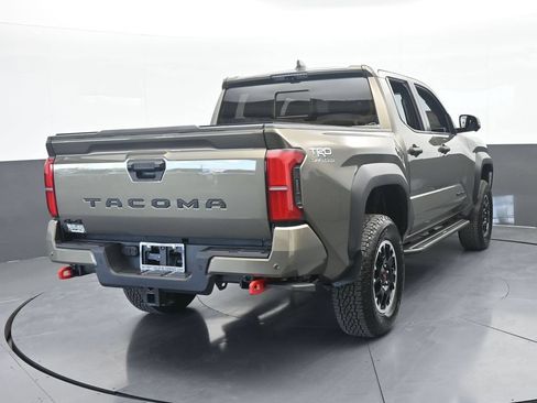 Used 2025 Toyota Tacoma TRD Off-Road w/ TRD Off Road Premium Package AWD/4WD image 5