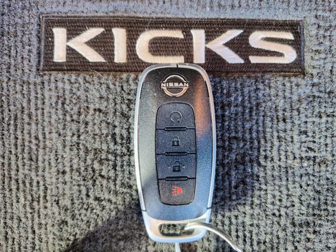 Certified 2024 Nissan Kicks SV image 28