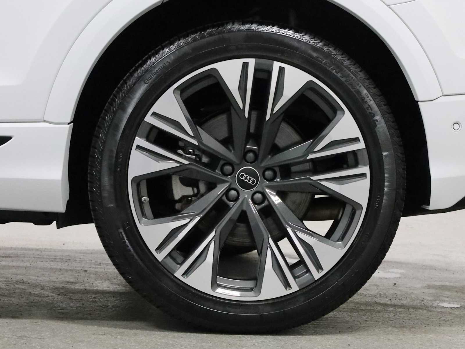 Certified 2026 Audi Q8 Premium Plus AWD/4WD image 37