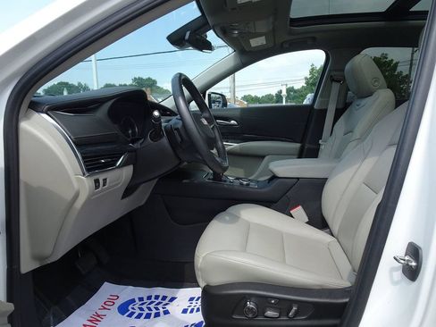 Certified 2023 Cadillac XT4 Premium Luxury w/ Driver Assist Package AWD/4WD image 8