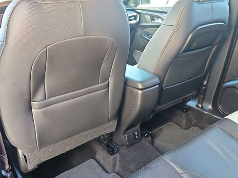 Used 2021 Chevrolet TrailBlazer RS w/ Sun and Liftgate Package AWD/4WD image 18