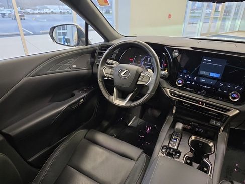 Used 2024 Lexus RX 350h image 17