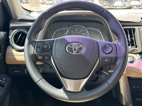 Used 2014 Toyota RAV4 Limited w/ Technology Package FWD image 14