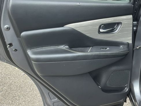 Used 2018 Nissan Murano SL w/ Moonroof Package image 19