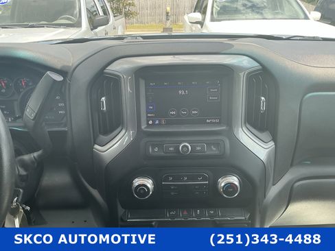 Used 2020 GMC Sierra 1500 2WD Crew Cab w/ Sierra Value Package image 16