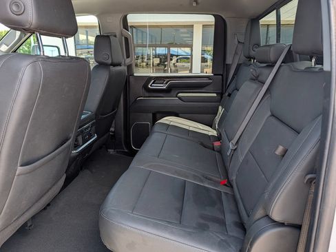 Used 2025 GMC Sierra 2500 SLT w/ SLT Convenience Package AWD/4WD image 27
