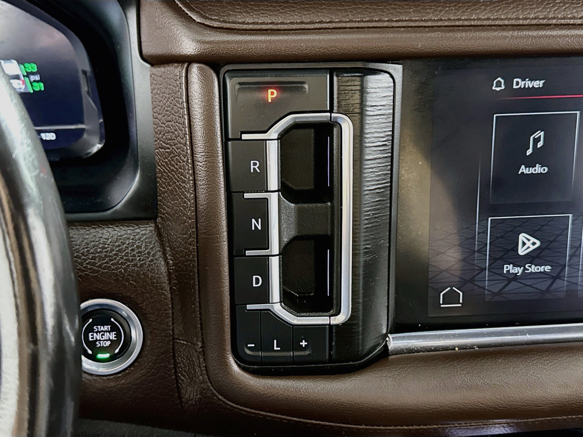 Used 2022 GMC Yukon XL Denali w/ Denali Premium Package AWD/4WD image 20