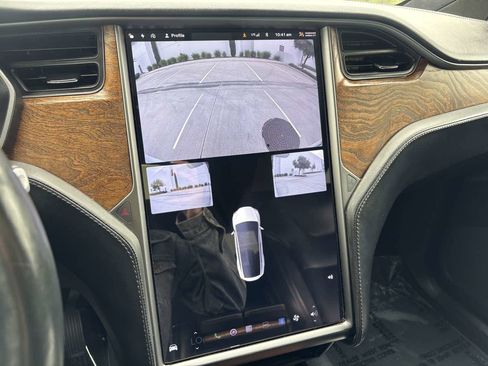 Used 2020 Tesla Model X Long Range AWD/4WD image 26