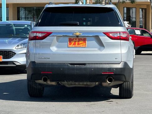 Used 2021 Chevrolet Traverse LT FWD image 4