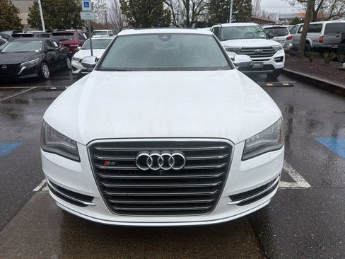 Used 2014 Audi S8 image 2