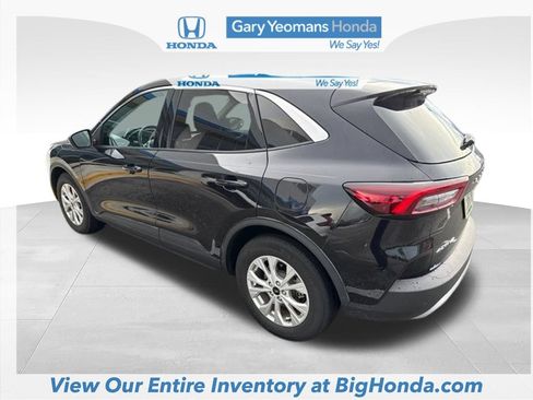 Used 2023 Ford Escape Active w/ Tech Pack #2 FWD image 8