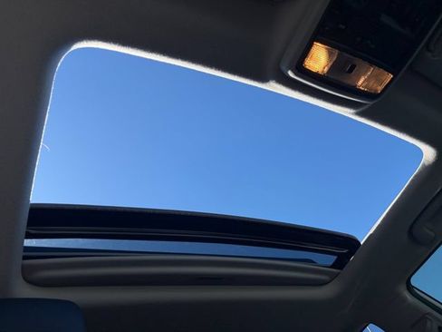 Used 2021 Toyota 4Runner Venture w/ Moonroof Package AWD/4WD image 32