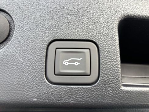 New 2026 Chevrolet Equinox LT w/ Convenience Package II image 38