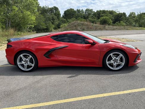 Used 2025 Chevrolet Corvette Stingray Premium Cpe w/ 3LT RWD image 4
