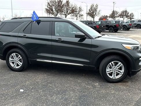 Certified 2023 Ford Explorer XLT w/ Equipment Group 202A image 3