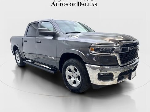 Used 2025 RAM 1500 Big Horn AWD/4WD image 4