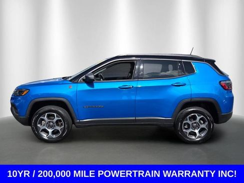 Used 2022 Jeep Compass Trailhawk w/ Sun and Sound Group AWD/4WD image 2