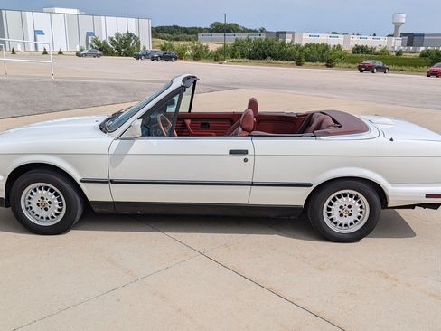 Used 1987 BMW 325i Convertible RWD image 5