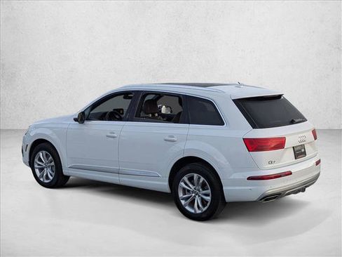 Used 2019 Audi Q7 Premium Plus image 8