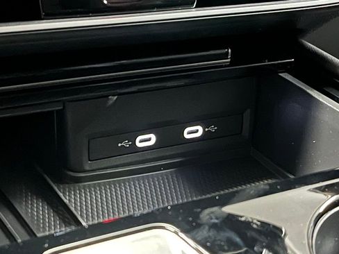 New 2026 Volkswagen Atlas SE image 13