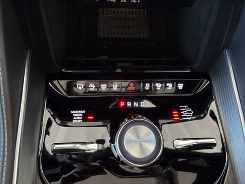 New 2026 Jeep Grand Wagoneer Summit image 32