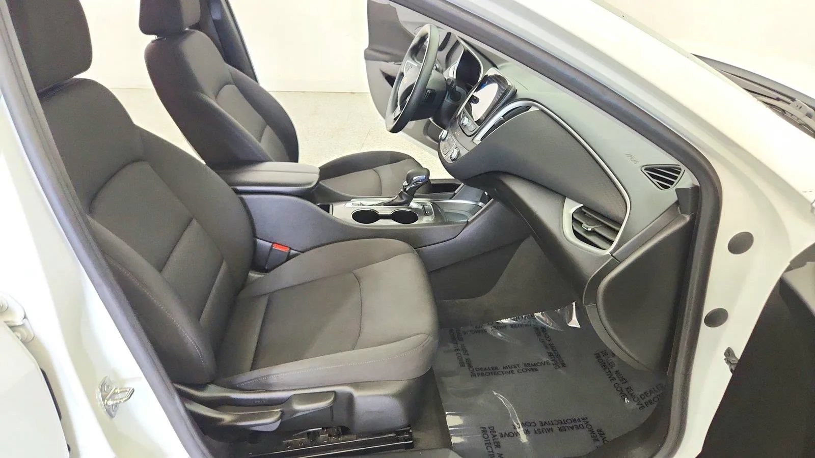 Used 2024 Chevrolet Malibu LT FWD image 28
