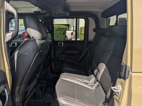 New 2026 Jeep Gladiator Rubicon AWD/4WD image 12