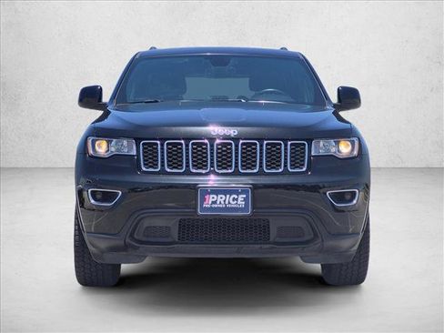 Used 2017 Jeep Grand Cherokee Laredo w/ Quick Order Package 23E AWD/4WD image 2