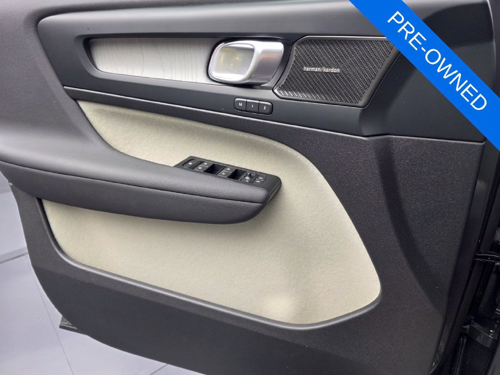 Used 2026 Volvo XC40 B4 Plus w/ Protection Package FWD image 26