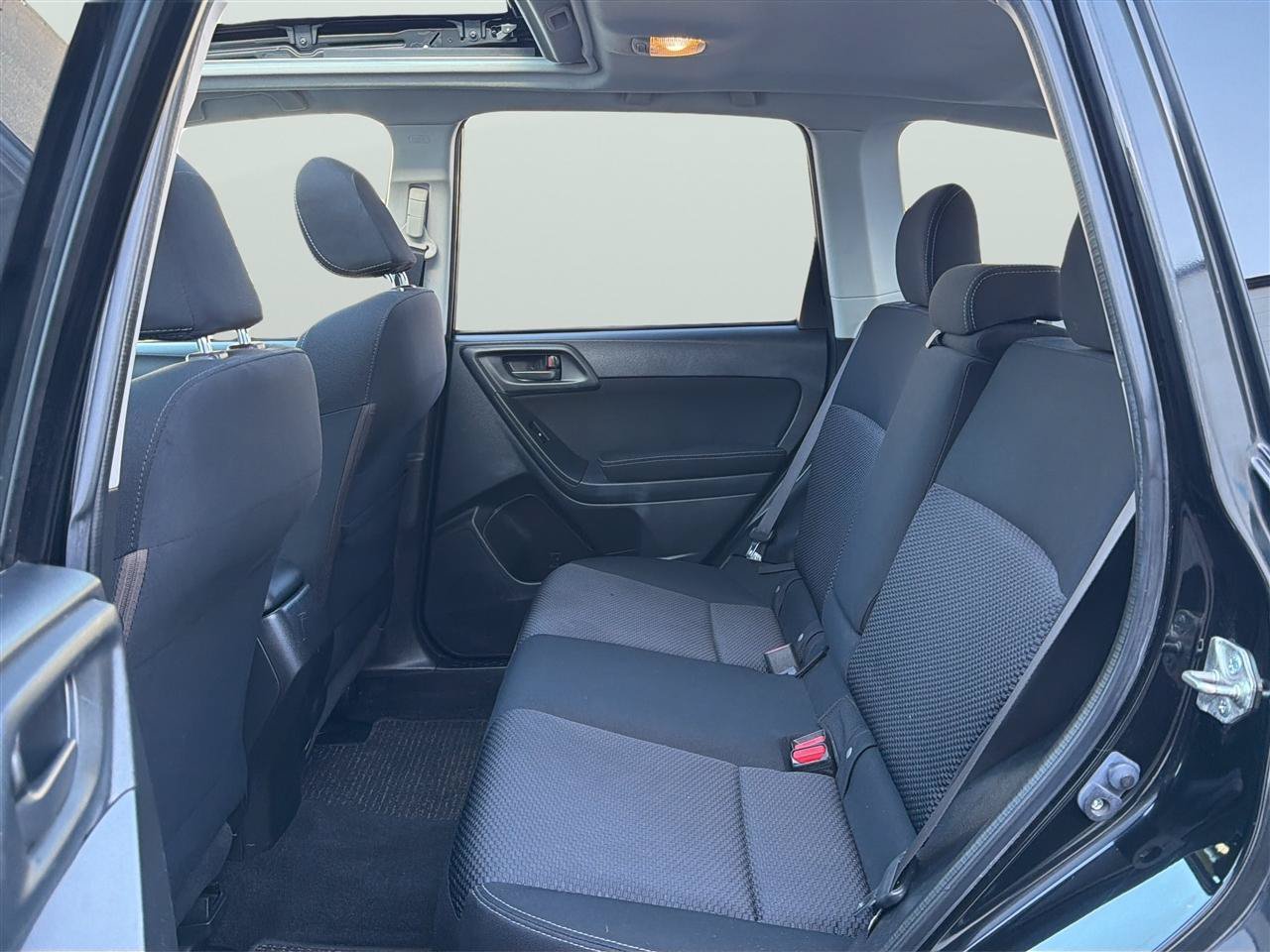 Used 2014 Subaru Forester 2.5i Premium w/ Popular Package #1 AWD/4WD image 17