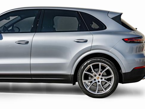 Used 2020 Porsche Cayenne image 13