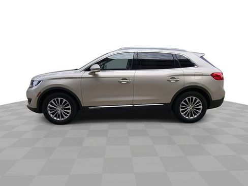 Used 2017 Lincoln MKX Select w/ Select Plus Package FWD image 5