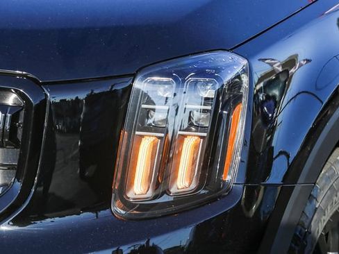 Used 2025 Kia Telluride SX Prestige X-Pro image 13