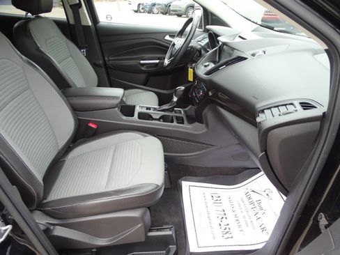 Used 2017 Ford Escape SE Sport w/ Equipment Group 201A image 36