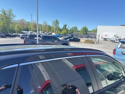 Used 2023 Toyota RAV4 LE image 15