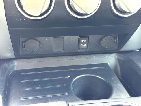 Used 2019 Toyota Tundra SR5 w/ SR5 Upgrade Package image 27