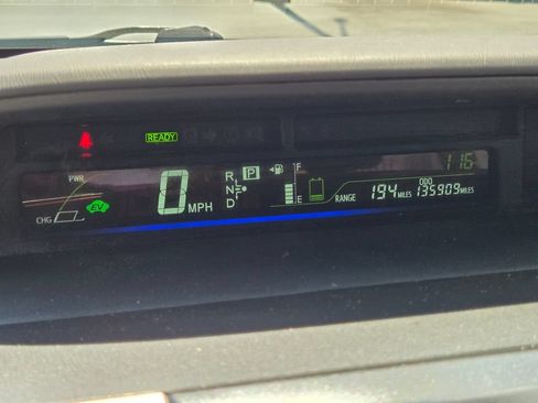 Used 2017 Toyota Prius V Two FWD image 24