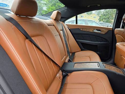 Used 2015 Mercedes-Benz CLS 400 image 8