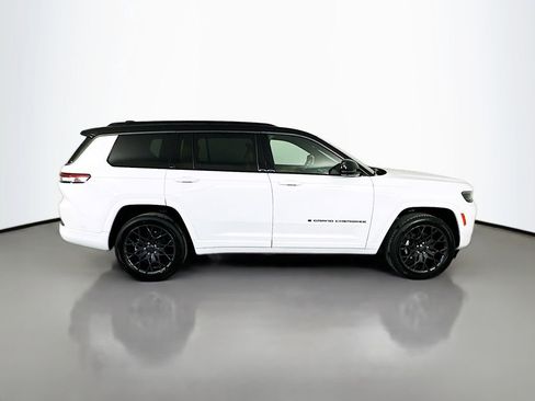 New 2026 Jeep Grand Cherokee L Summit AWD/4WD image 8