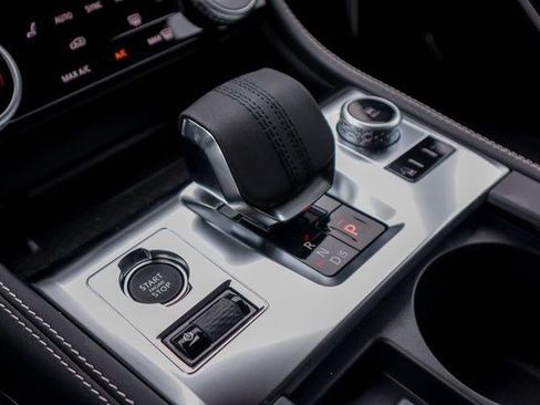 New 2025 Jaguar F-PACE R-Dynamic S image 19