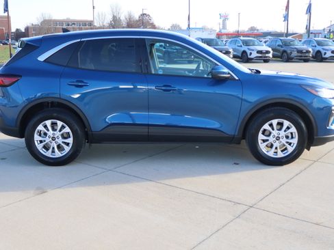 Used 2023 Ford Escape Active w/ Tech Pack #2 image 5