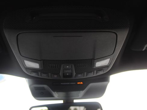 Used 2023 Ford Expedition Limited AWD/4WD image 37